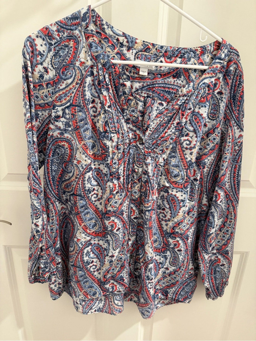 J.Jill paisley breezy 52% cotton top.